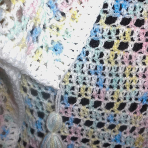 Handmade Poncho Crochet Rainbow Pastels Tussled - Picture 5 of 8